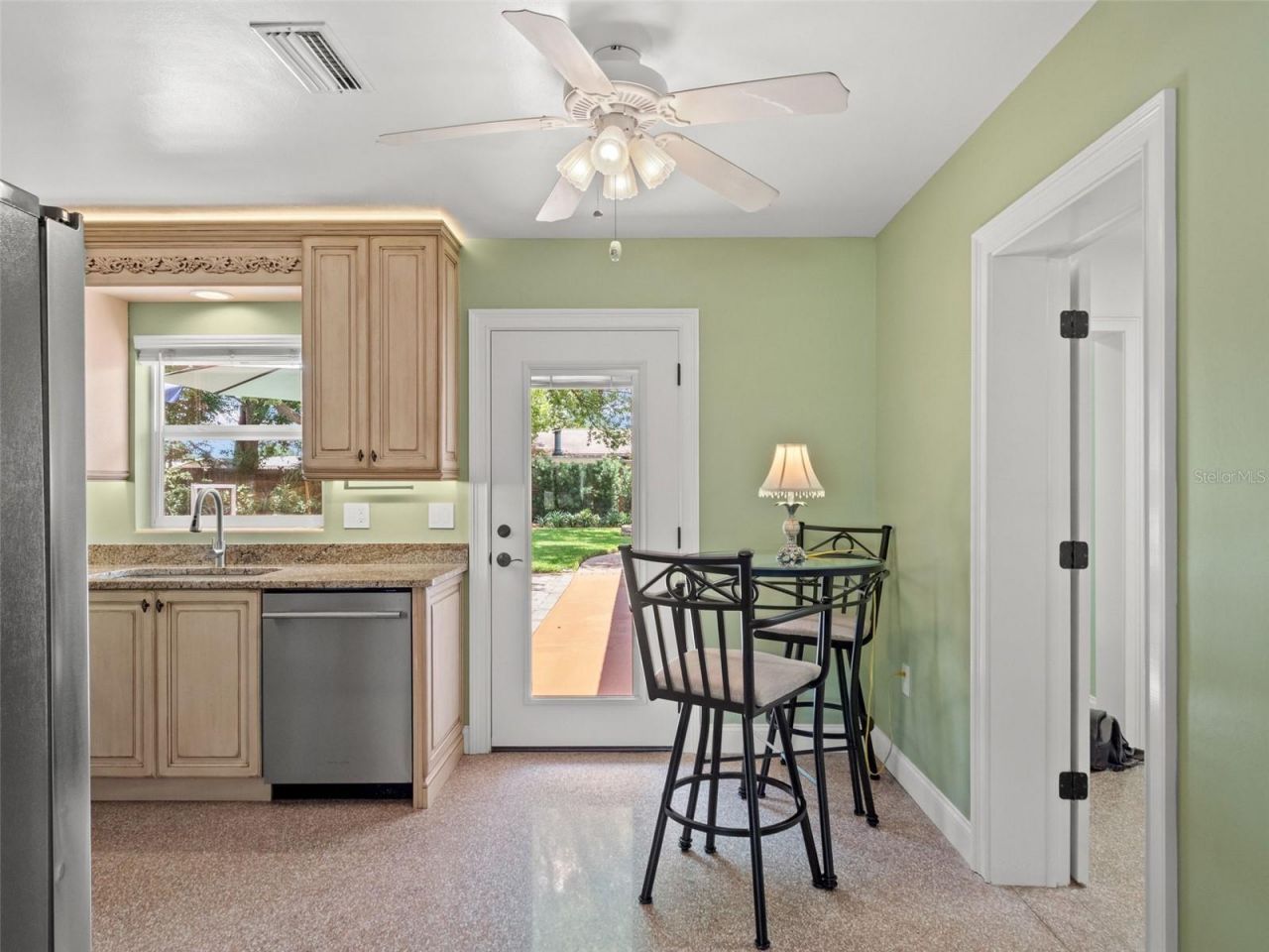 27 Columbine Trail, Debary, FL 32713 Photo