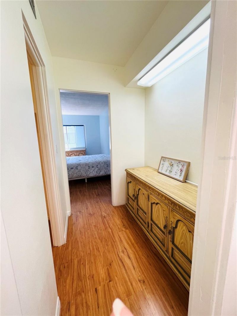 8651 10th Street N, Unit 210, Saint Petersburg, FL 33702 Photo