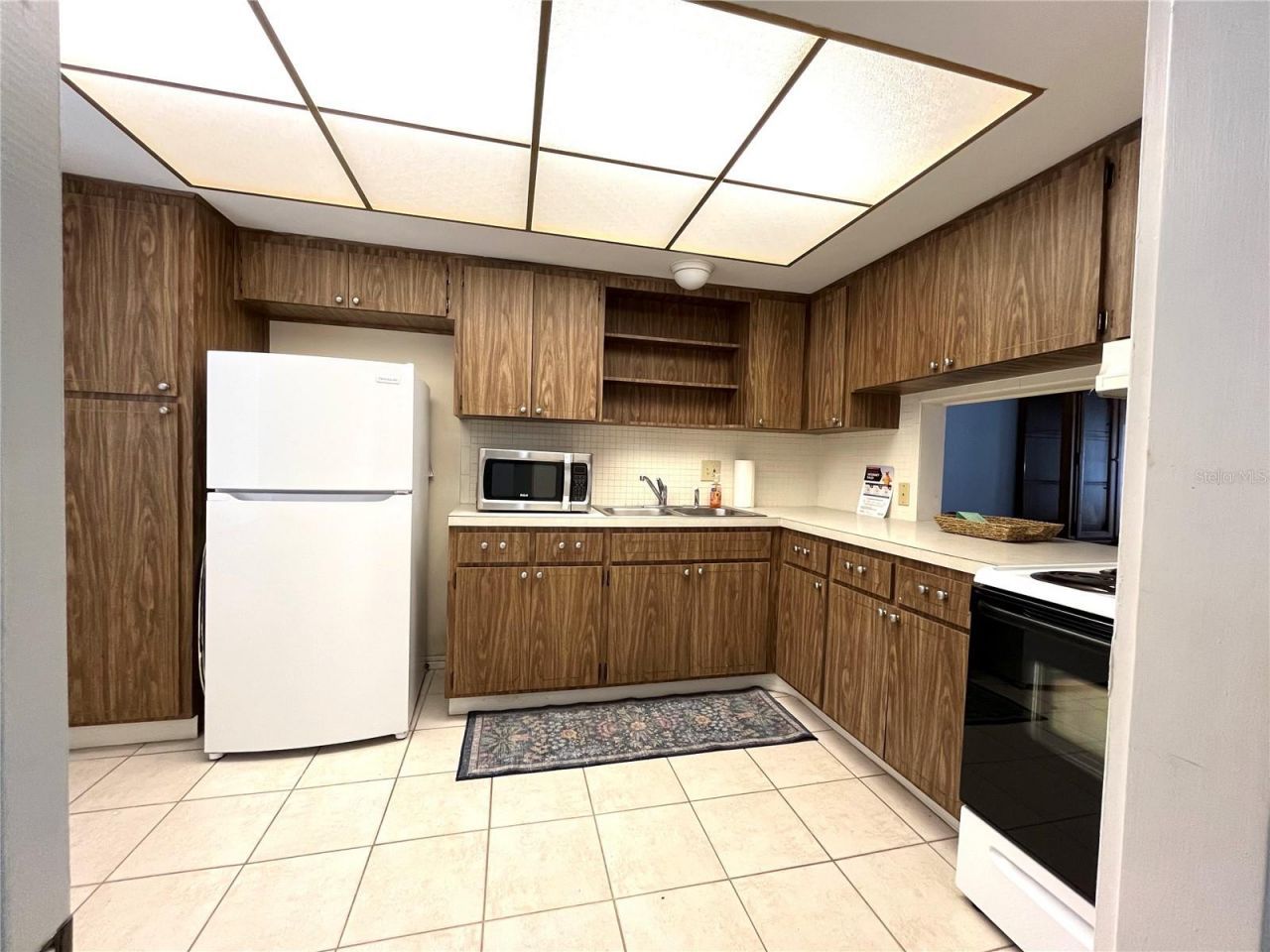 8651 10th Street N, Unit 210, Saint Petersburg, FL 33702 Photo