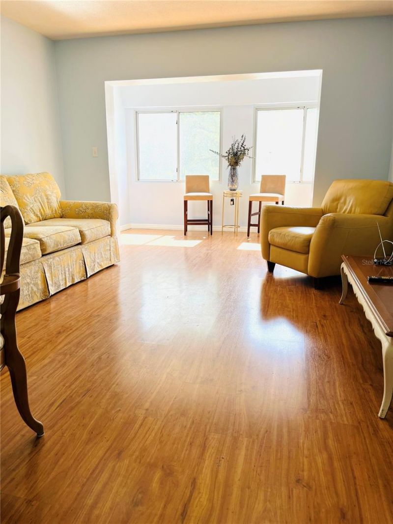 8651 10th Street N, Unit 210, Saint Petersburg, FL 33702 Photo