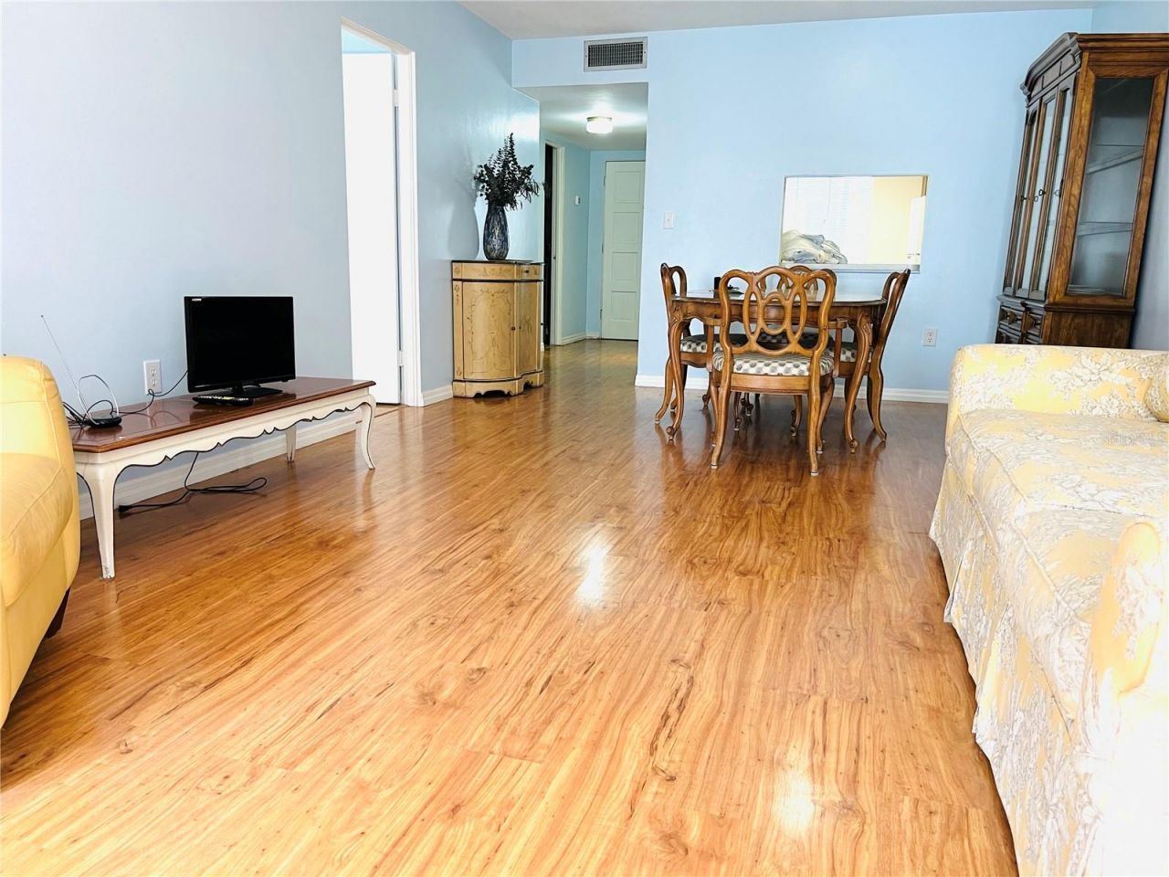 8651 10th Street N, Unit 210, Saint Petersburg, FL 33702 Photo