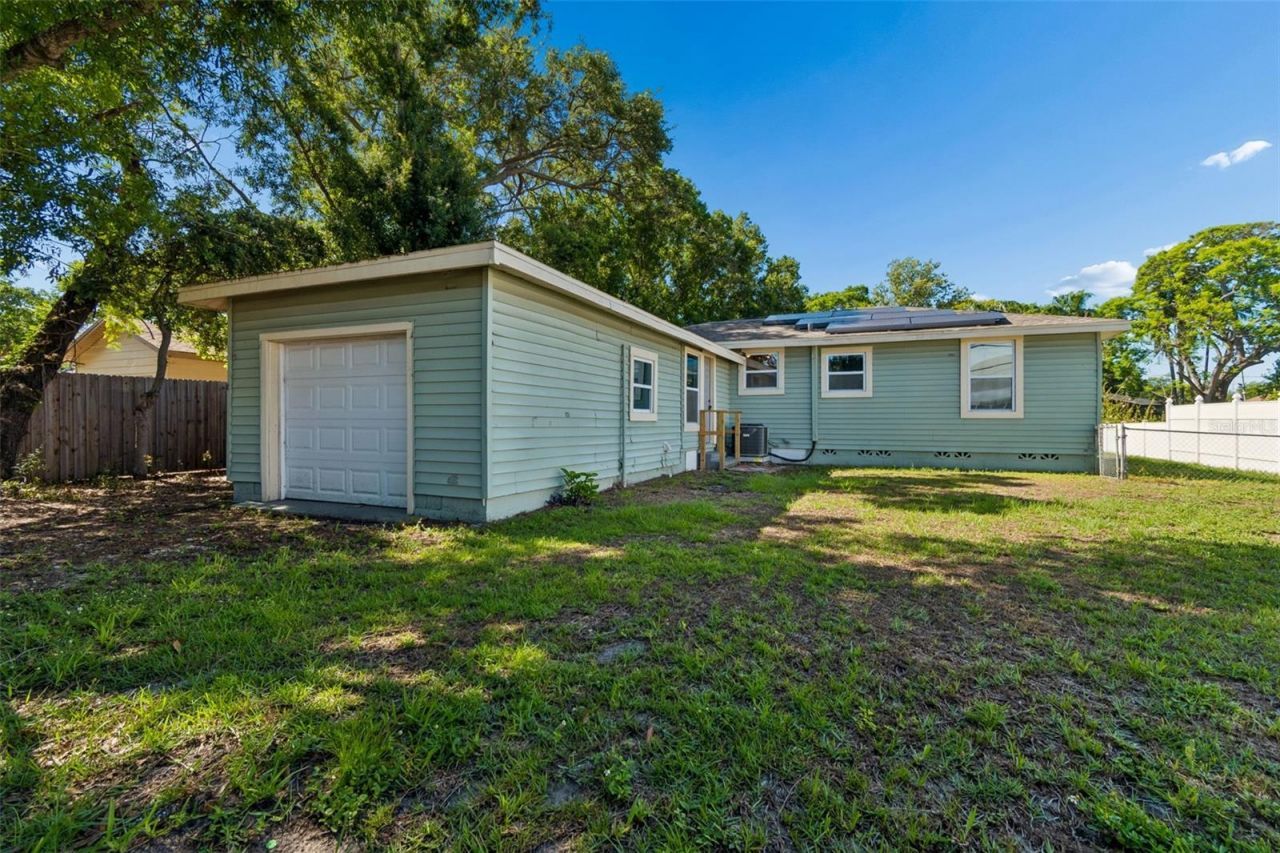 4135 Fairfield Avenue S, Saint Petersburg, FL 33711 Photo