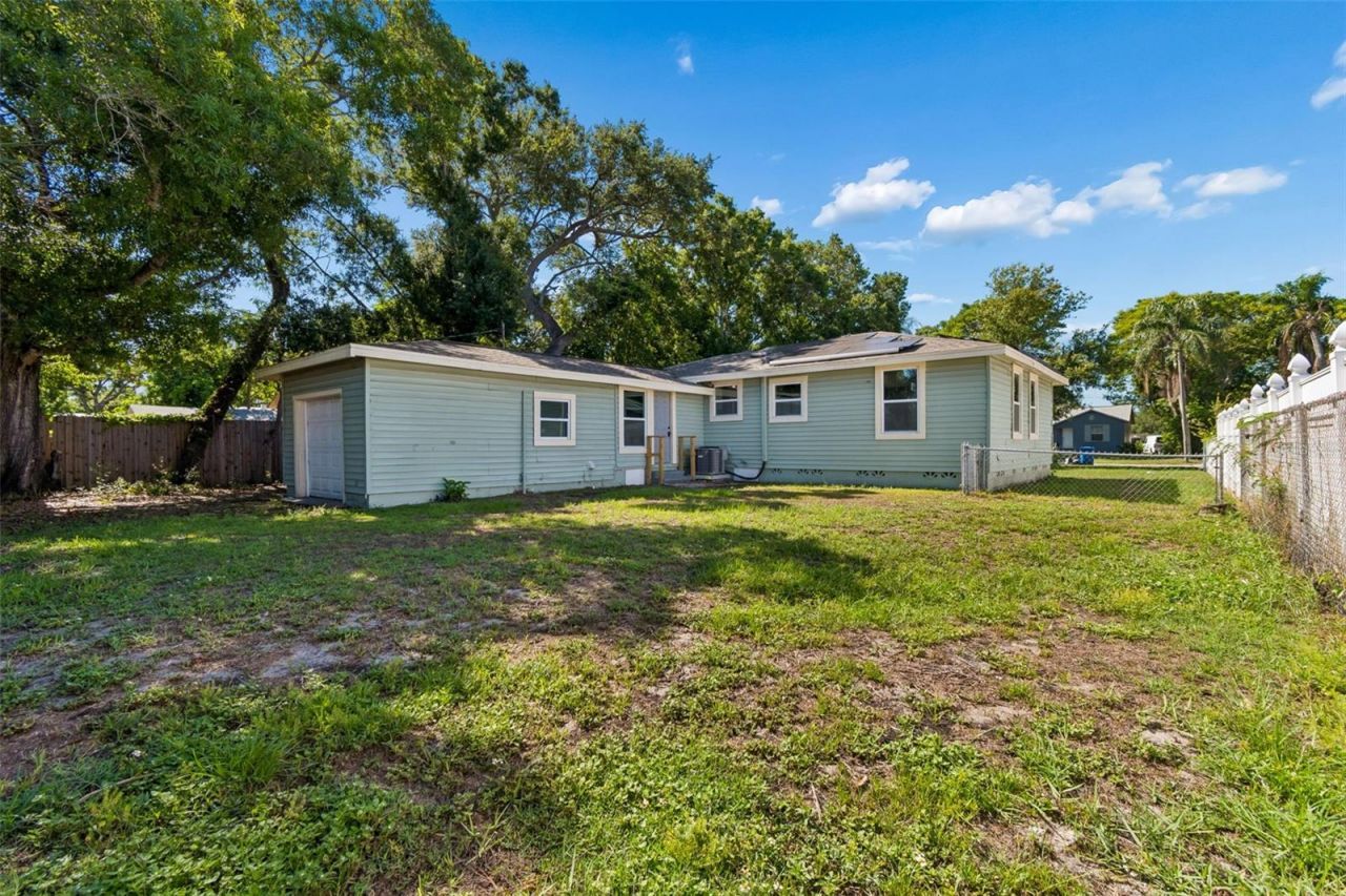 4135 Fairfield Avenue S, Saint Petersburg, FL 33711 Photo