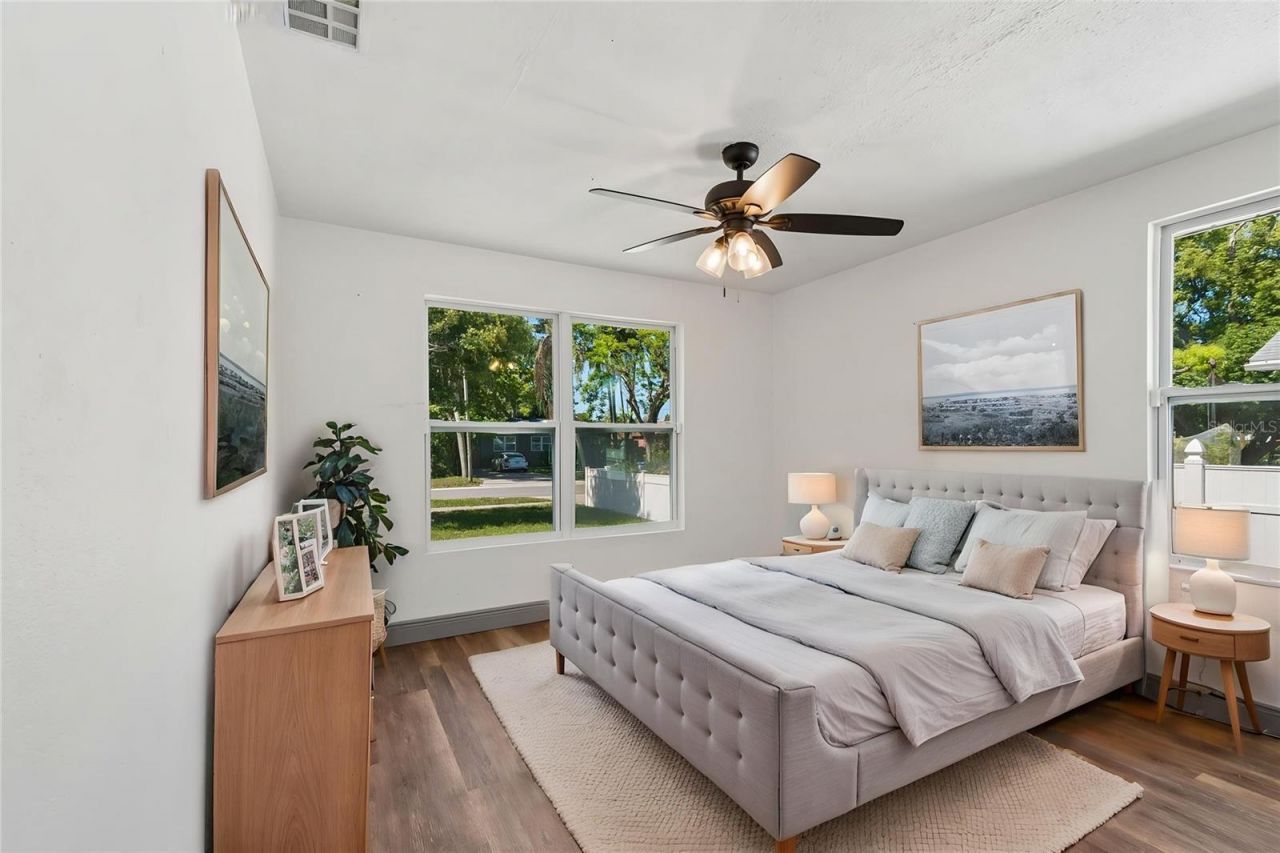 4135 Fairfield Avenue S, Saint Petersburg, FL 33711 Photo
