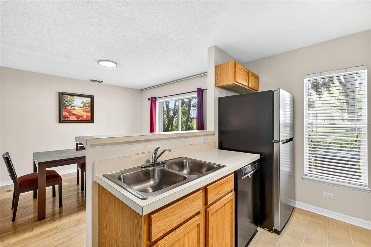 4656 Ashburn Square Drive, Tampa, FL 33610 Photo