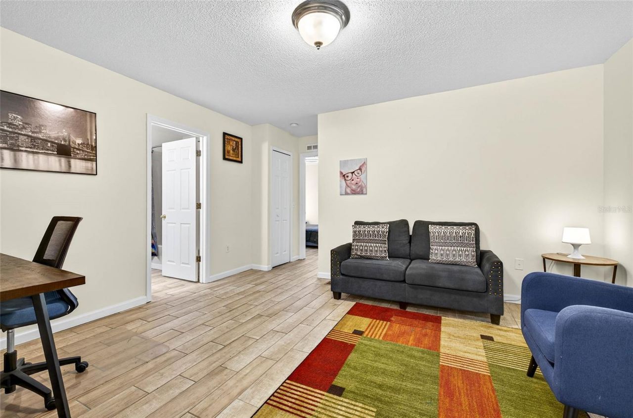 4656 Ashburn Square Drive, Tampa, FL 33610 Photo