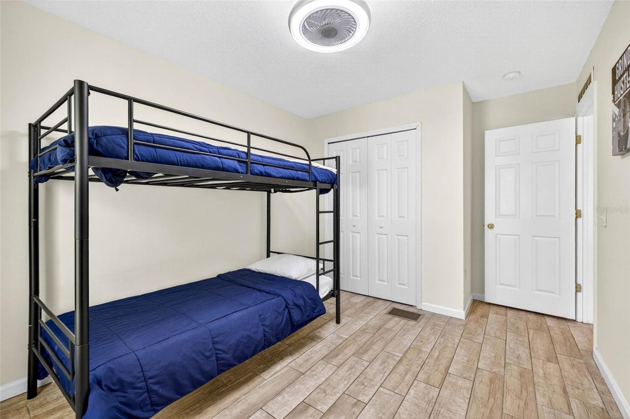 4656 Ashburn Square Drive, Tampa, FL 33610 Photo