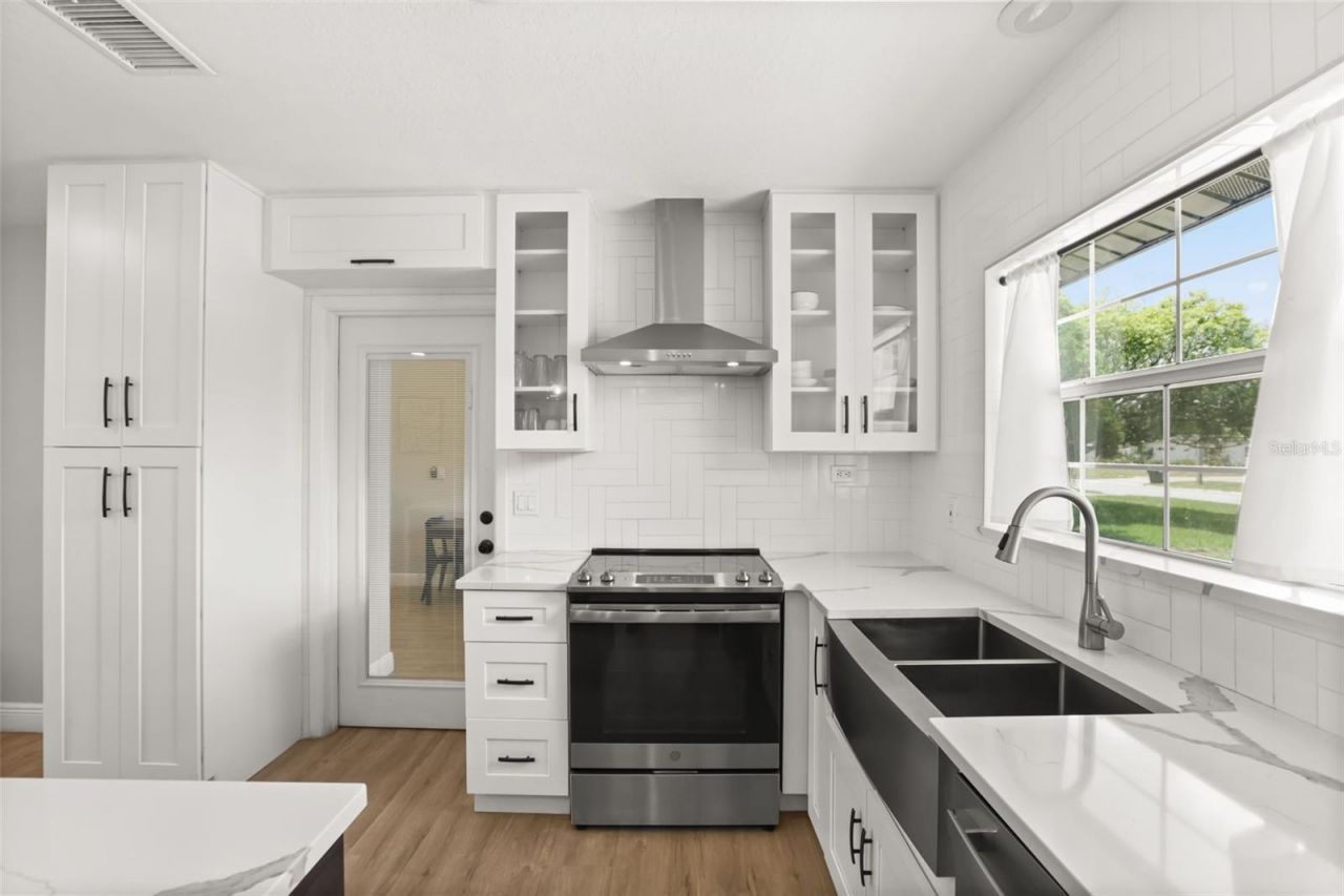 4515 Bradley Avenue, Orlando, FL 32839 Photo
