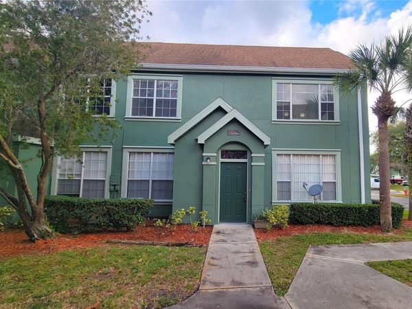 10562 WINDSOR LAKE COURT , Unit 10562, TAMPA, FL 33626