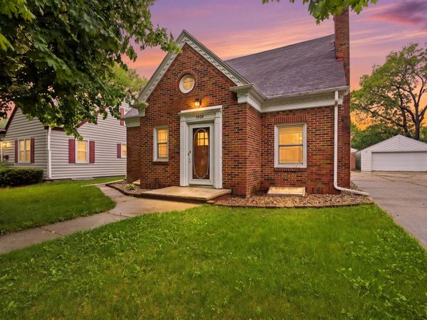 1424 S Main Street, Aberdeen, SD 57401