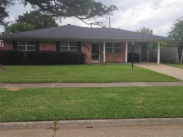 2006 Lovers Lane, Shreveport, LA 71105