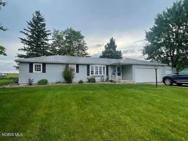 9910 Behnfeldt Road , Sherwood, OH 43556