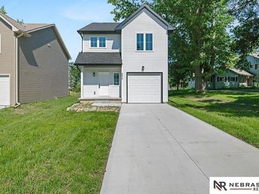 5517 N 52 Street, Omaha, NE 68104