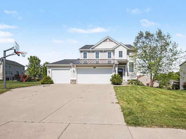 9477 Sunset Ridge Drive NE, Rockford, MI 49341