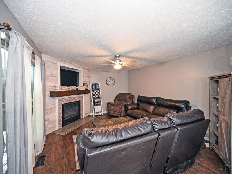 3669 Shorewood Drive, Amelia, OH 45102 Photo 16