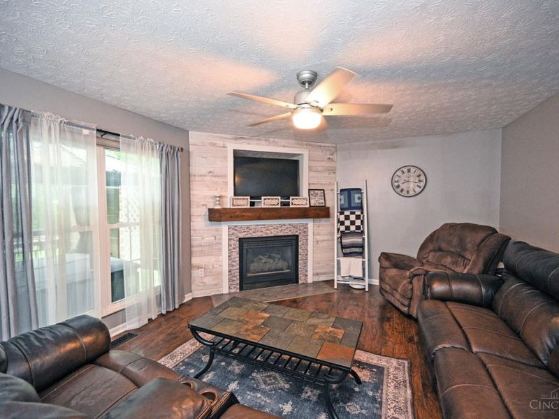 3669 Shorewood Drive, Amelia, OH 45102 Photo 18