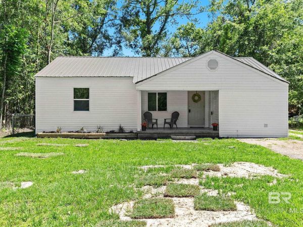 1767 Pake Avenue, Mobile, AL 36605