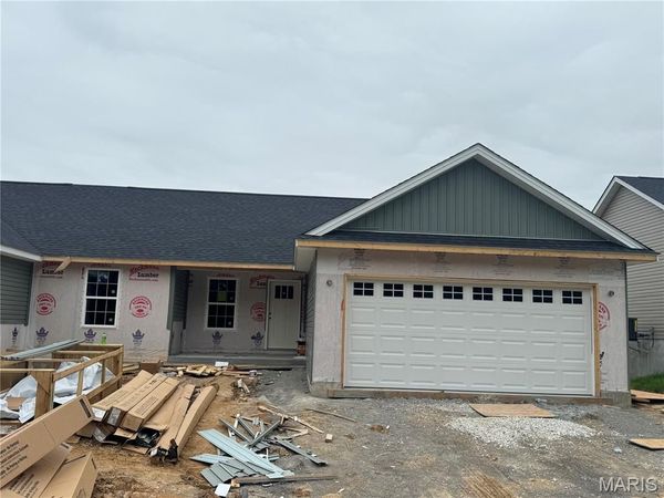 270 Railroad Street , Moscow Mills, MO 63362