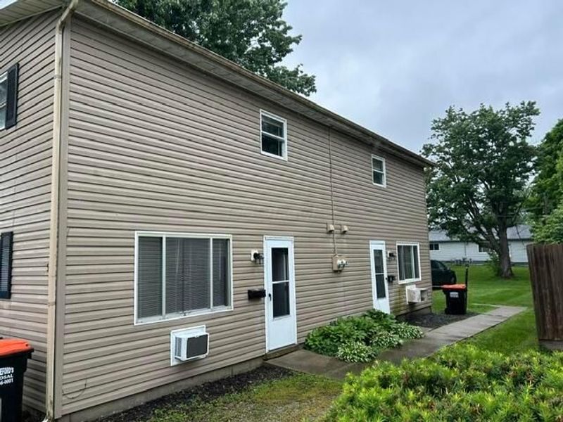 95 S 24th Street , Newark, OH 43055 Photo 3