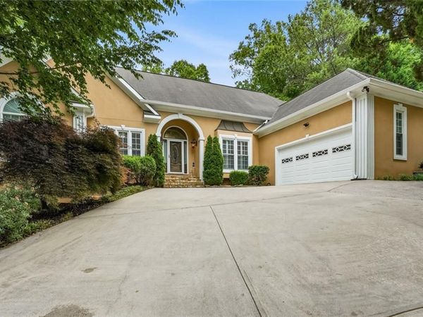 1964 Fields Pond Drive , Marietta, GA 30068