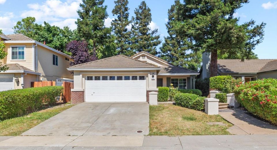 8087 Primoak Way, Elk Grove, CA 95758 Photo