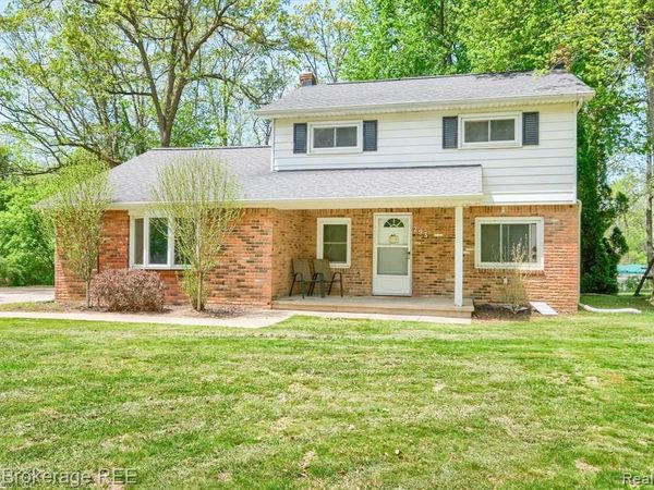 293 Hickory Place Drive, Deerfield Twp, MI 48421