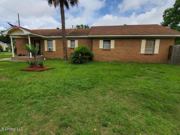 168 Dahlia Street, Biloxi, MS 39531