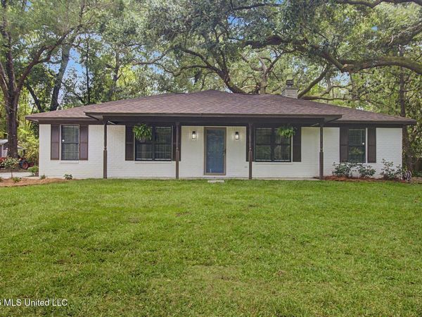 10373 Woolmarket Lake Road, Biloxi, MS 39532