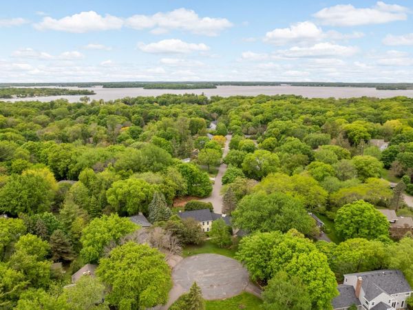 3620 James Avenue, Deephaven, MN 55391