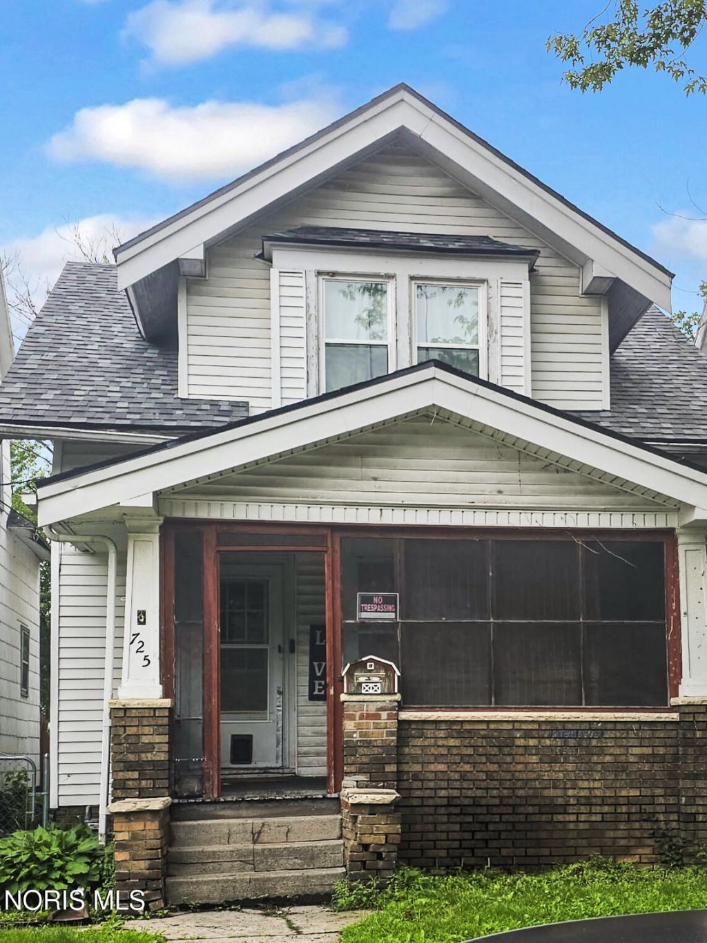 725 Utah Street, Toledo, OH 43605 Main Photo