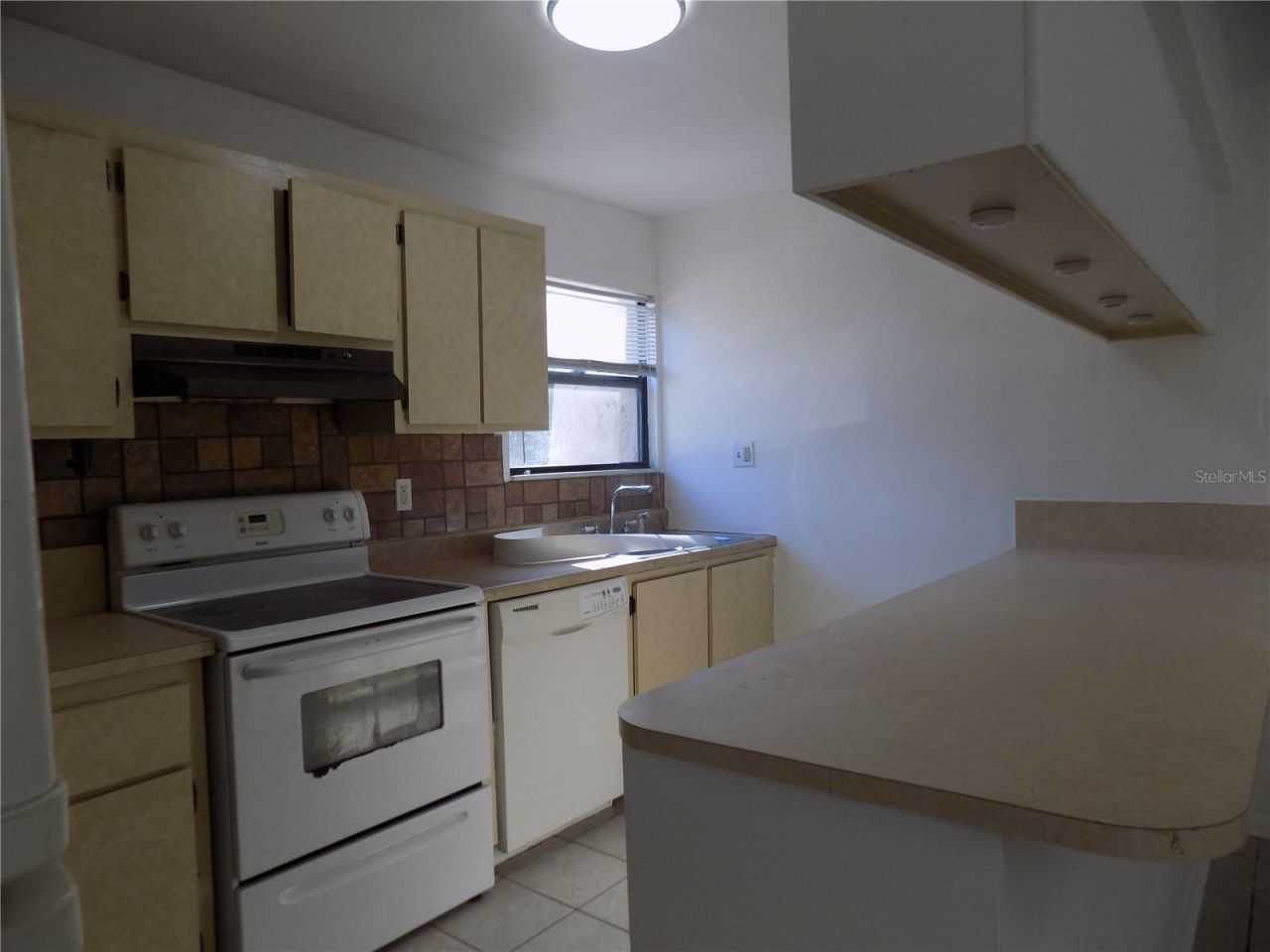 2811 SW Archer Road , Unit x 201, Gainesville, FL 32608 Photo