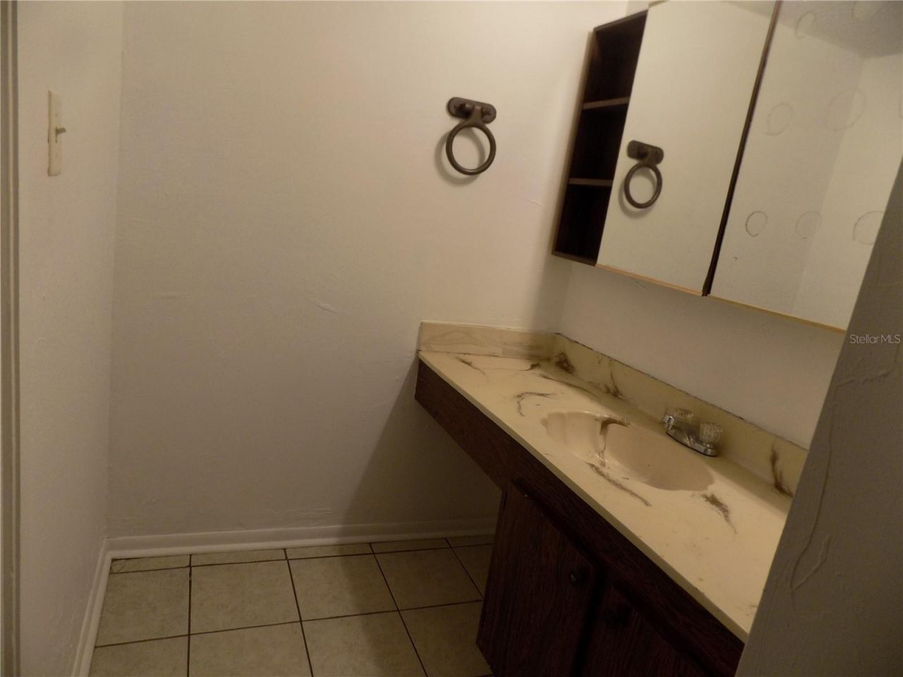 2811 SW Archer Road , Unit x 201, Gainesville, FL 32608 Photo
