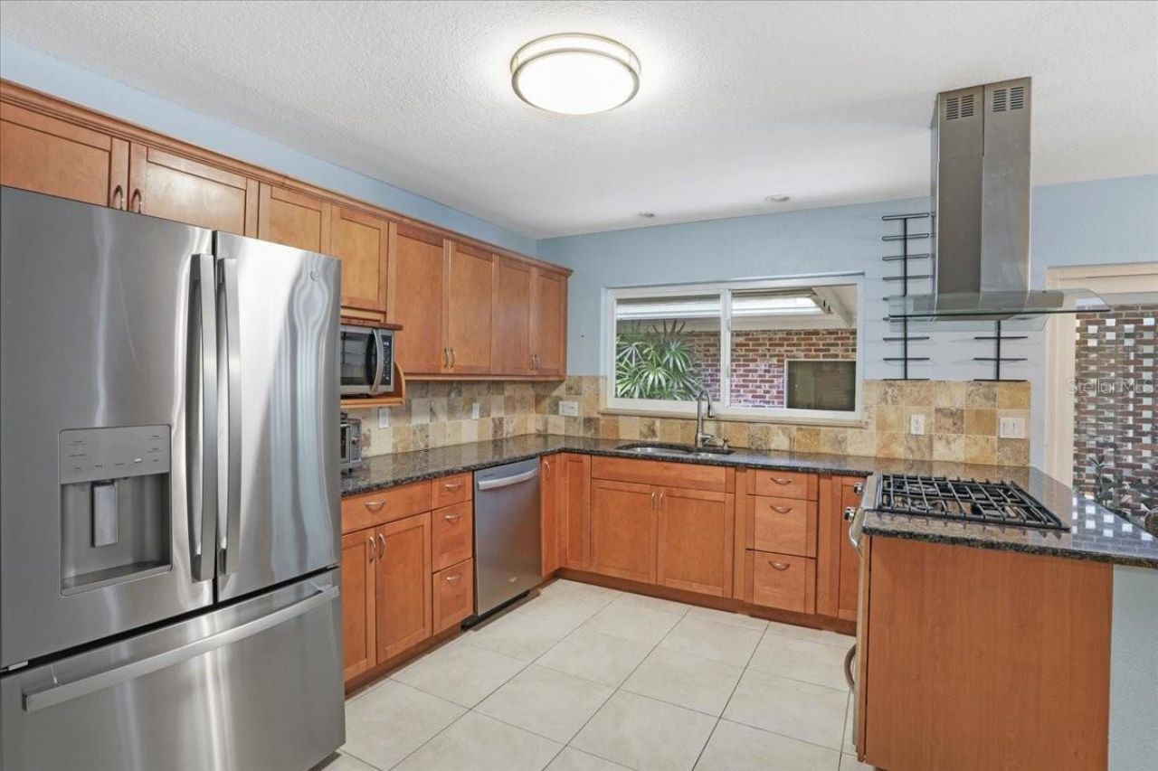 1915 NW 16th Avenue, Gainesville, FL 32605 Photo