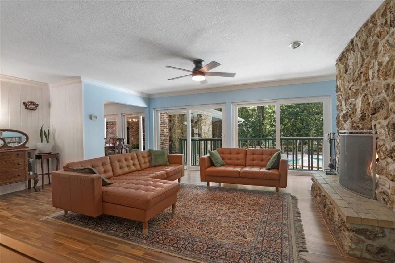 1915 NW 16th Avenue, Gainesville, FL 32605 Photo
