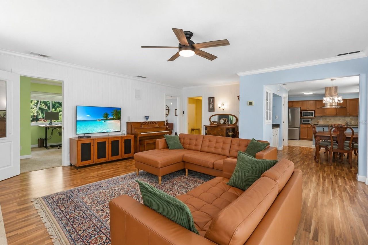 1915 NW 16th Avenue, Gainesville, FL 32605 Photo