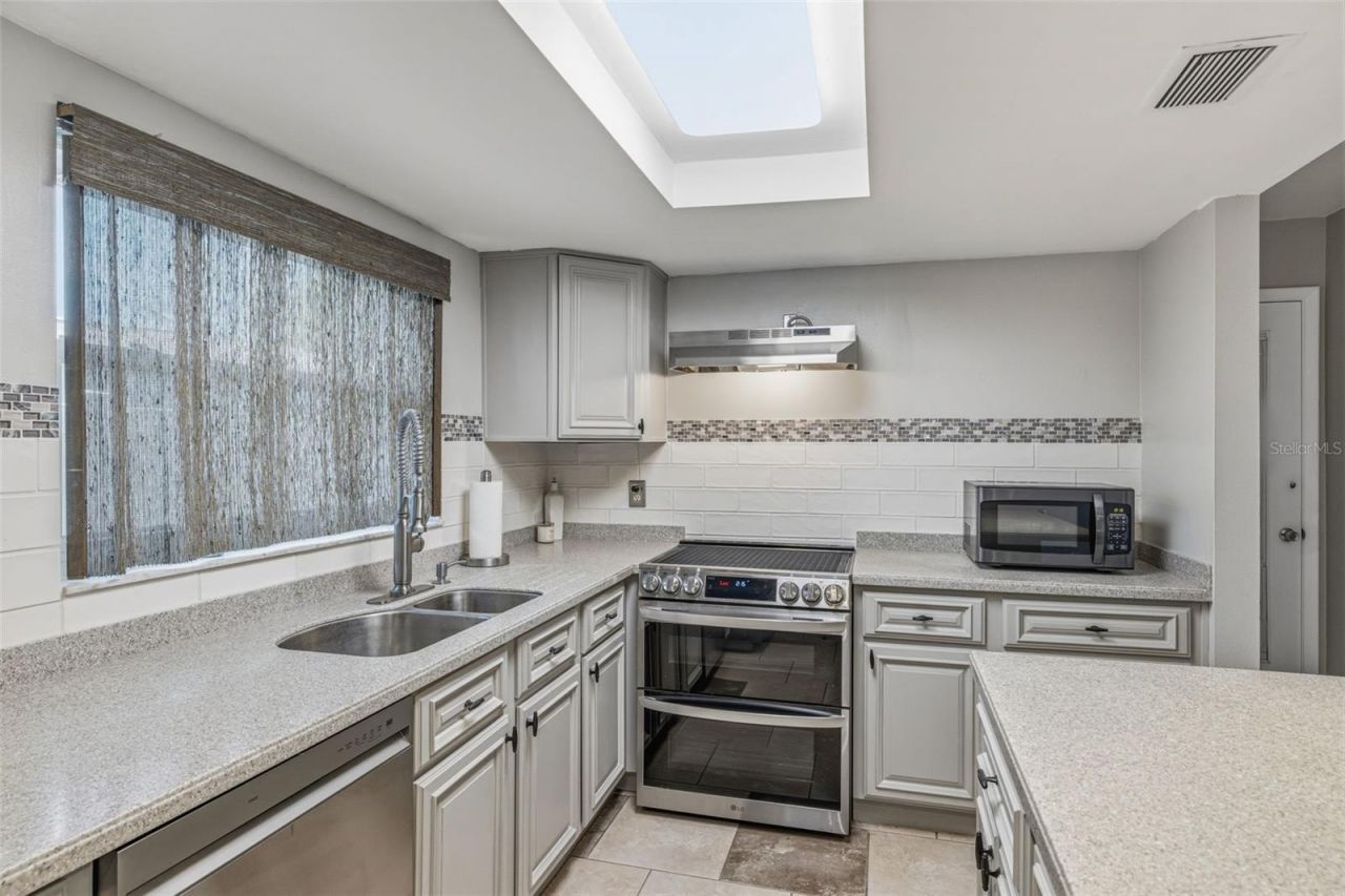 7530 Vienna Lane , Port Richey, FL 34668 Photo