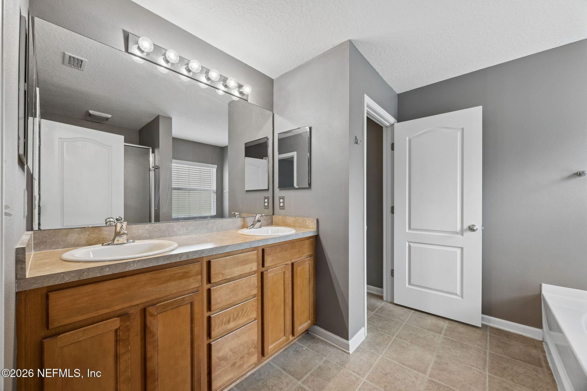 15763 Twin Creek Drive, Jacksonville, FL 32218 Photo