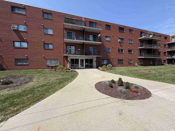 2937 Westbrook Drive, Unit A113, Fort Wayne, IN 46805