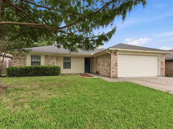 6640 Inwood Drive, Watauga, TX 76148
