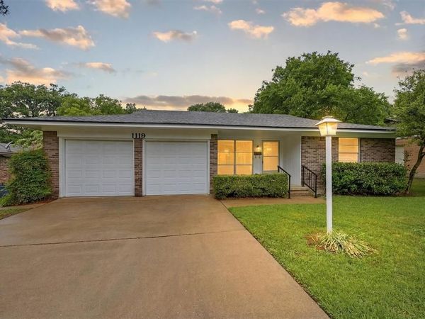 1119 W McGee Street, Sherman, TX 75092