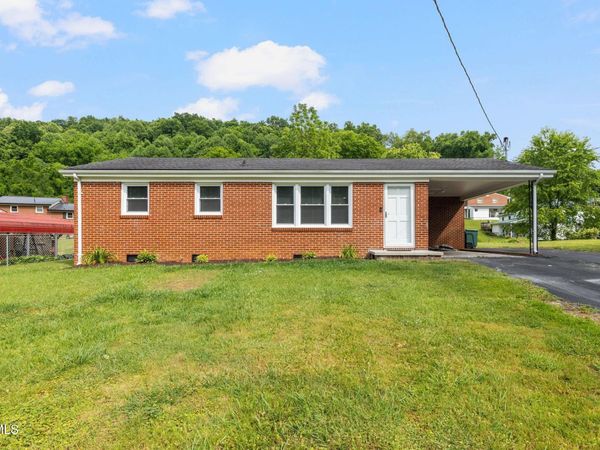 1214 Ledford Street, Elizabethton, TN 37643