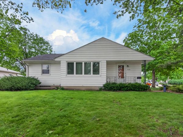 3118 Carlton Drive, Cedar Falls, IA 50613