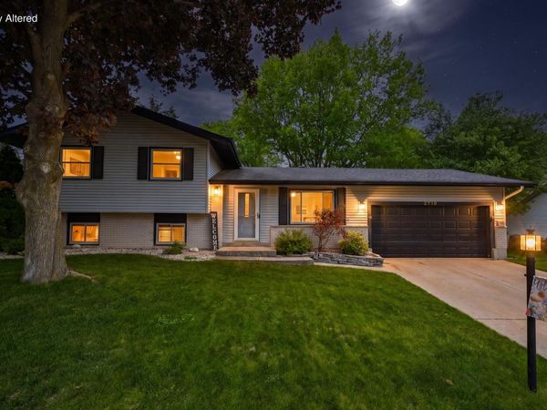 2718 Bristol Ct, Waukesha, WI 53188