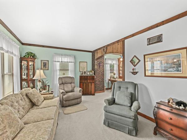 3664 S Whitnall Ave, Milwaukee, WI 53207