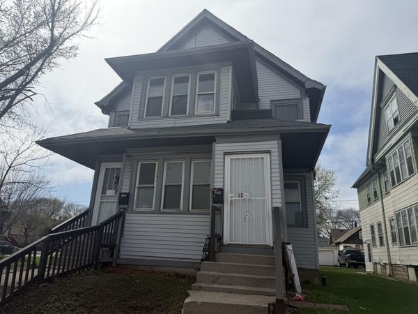 2907-2909 N 35th St, Milwaukee, WI 53210