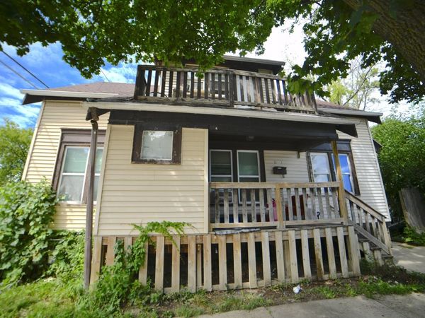 2012 W Burleigh St, Milwaukee, WI 53206