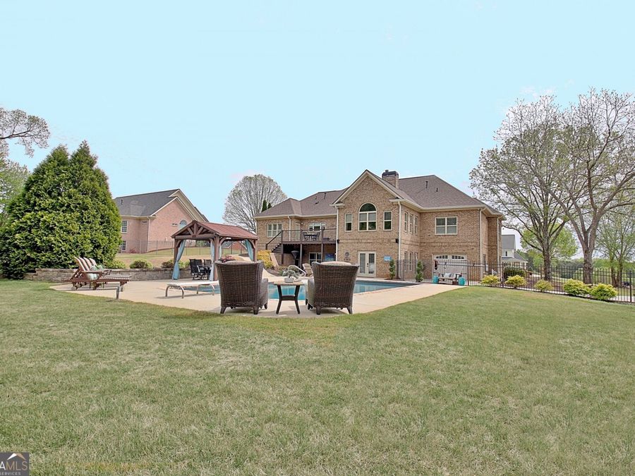 Property Image 136