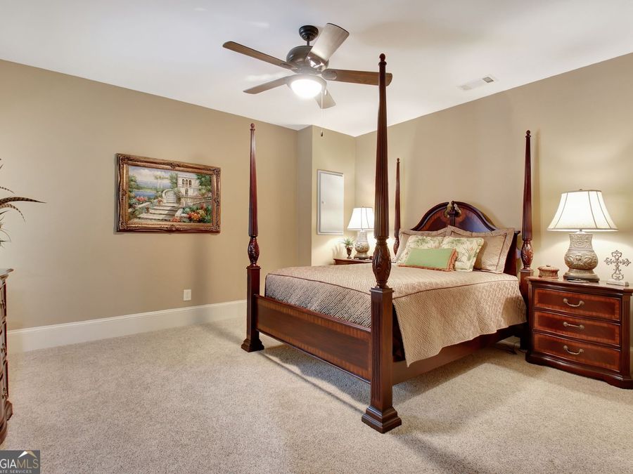 Property Image 100