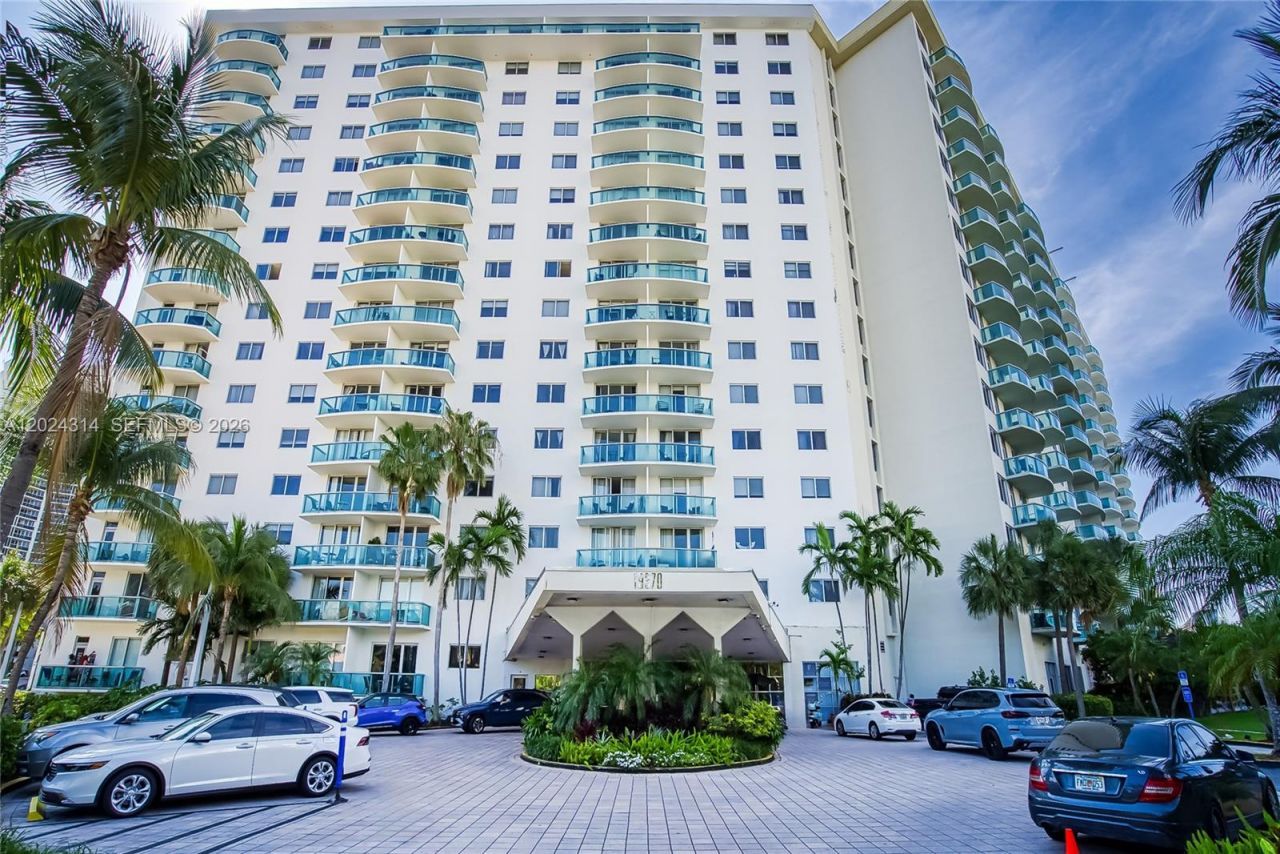 19370 Collins Ave , Unit 520, Sunny Isles Beach, FL 33160 Photo