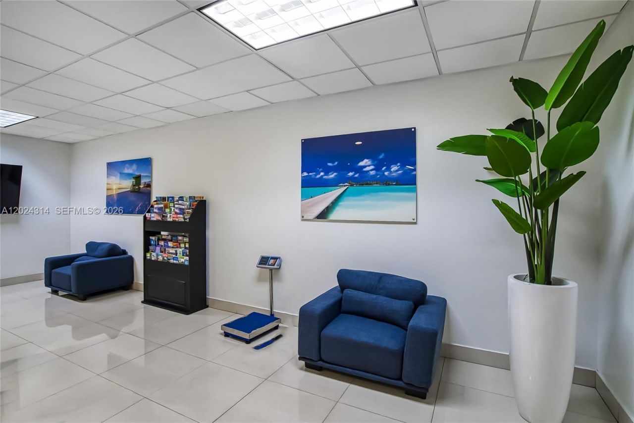 19370 Collins Ave , Unit 520, Sunny Isles Beach, FL 33160 Photo